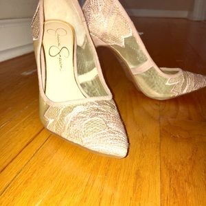 Beautiful Jessica Simpson heels